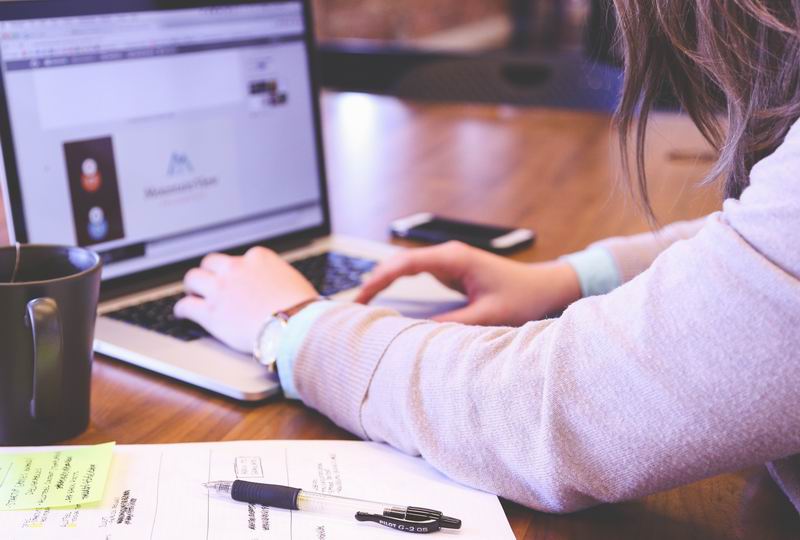 1666168334171943.jpg 基金经理.jpg