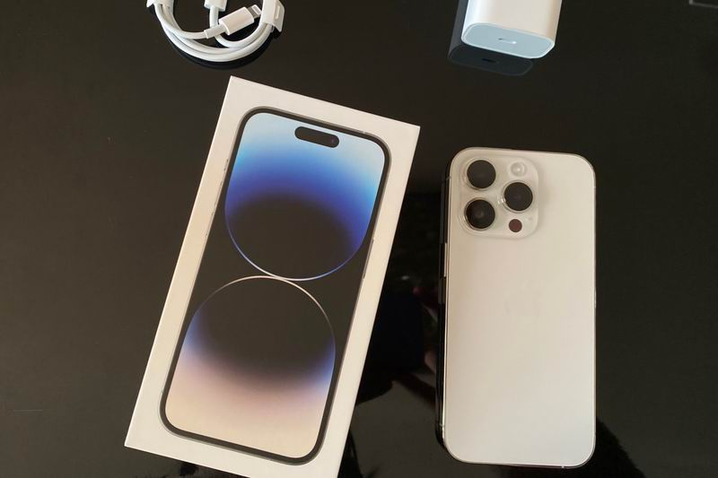 1672319848169690.jpg iPhone 14 02.jpg